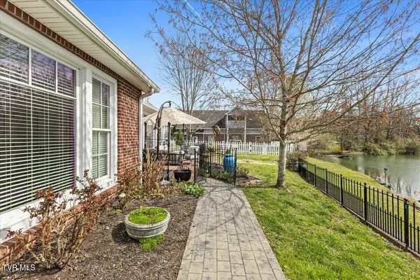 $599,990 | 102 Willow Creek Lane, Jonesborough, TN 37659