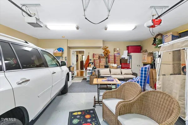 $599,990 | 102 Willow Creek Lane, Jonesborough, TN 37659