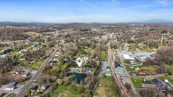 $599,990 | 102 Willow Creek Lane, Jonesborough, TN 37659