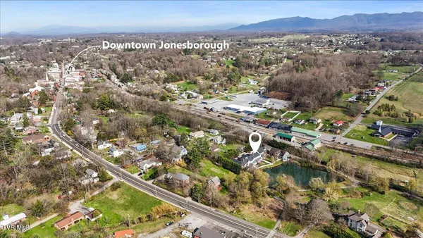 $599,990 | 102 Willow Creek Lane, Jonesborough, TN 37659