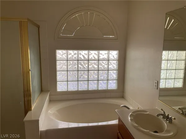 $1,900 | 9554 Adobe Arch Court, Las Vegas, NV 89148