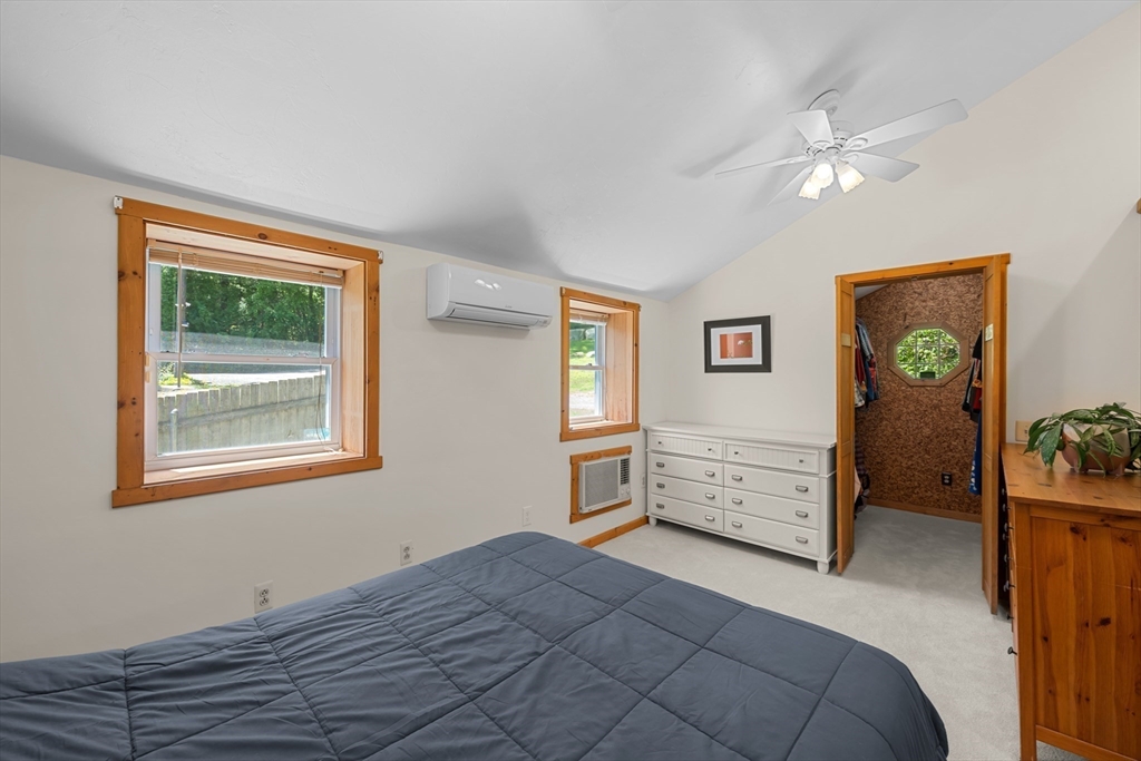 21 Carrier Lane Sutton, MA 01590 - Photo 23 of 42