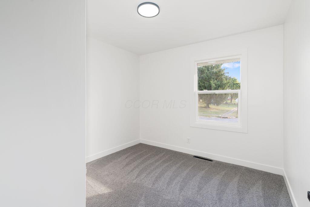 3909 Evanston Road Columbus, OH 43232 - Photo 20 of 34 20