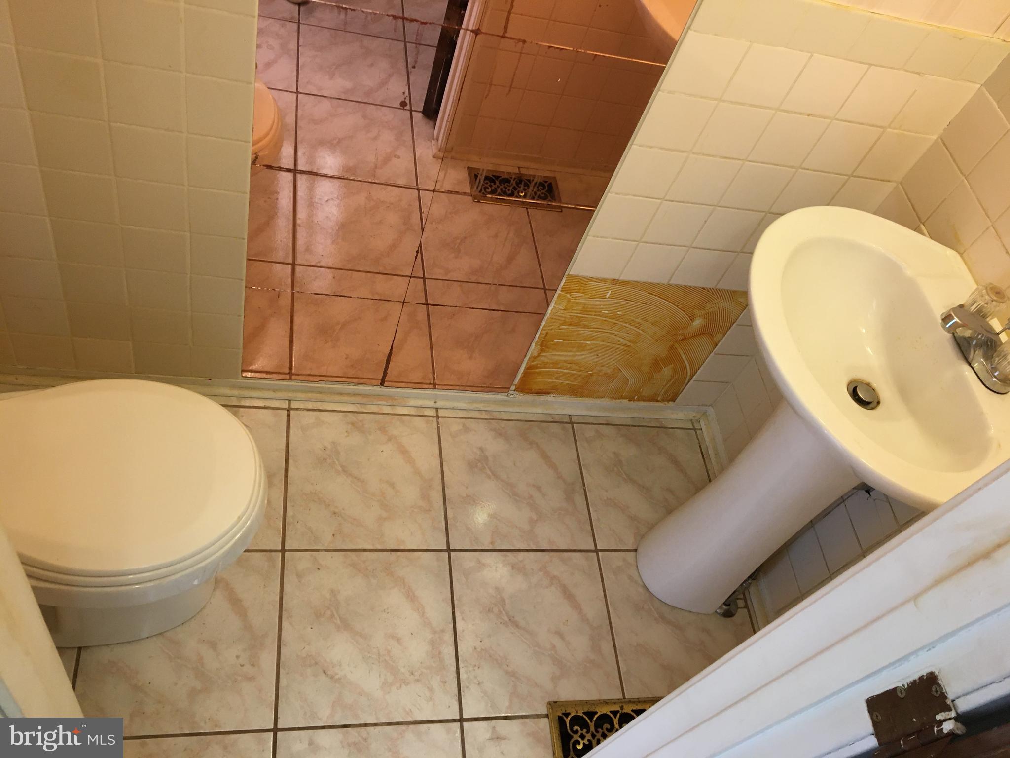 2506 Ridgely Street Baltimore, MD 21230 - Photo 5 of 13 Interior