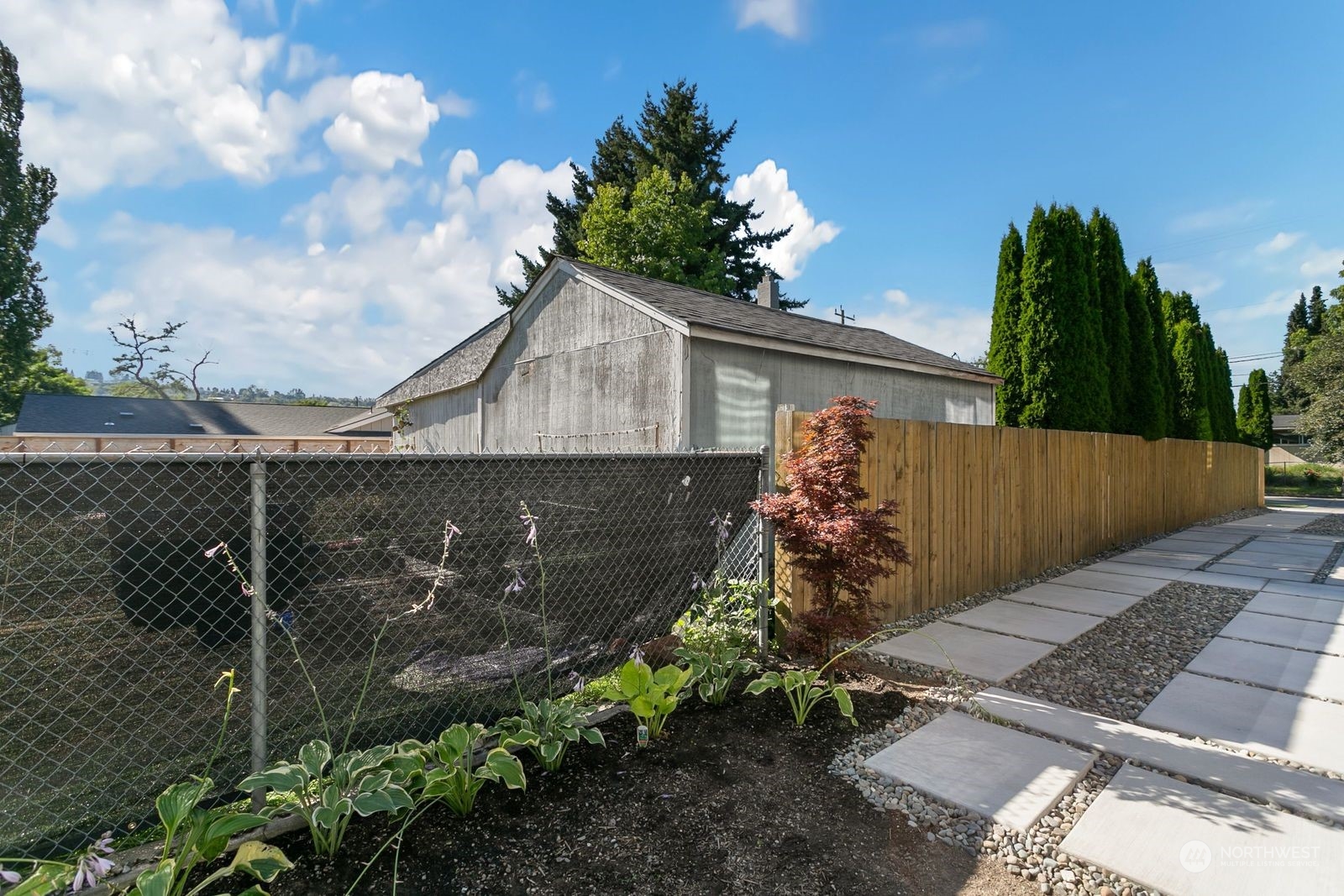 729 South Southern Street Seattle, WA 98108 - Photo 28 of 29 a view of a backyard
