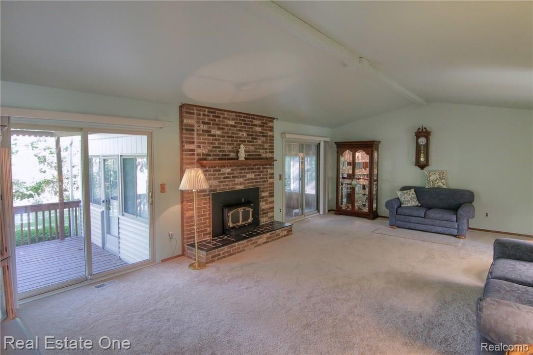 784 Harlan Court Rochester, MI 48307 - Photo 9 of 29 Great_Room_2nd_View.jpg