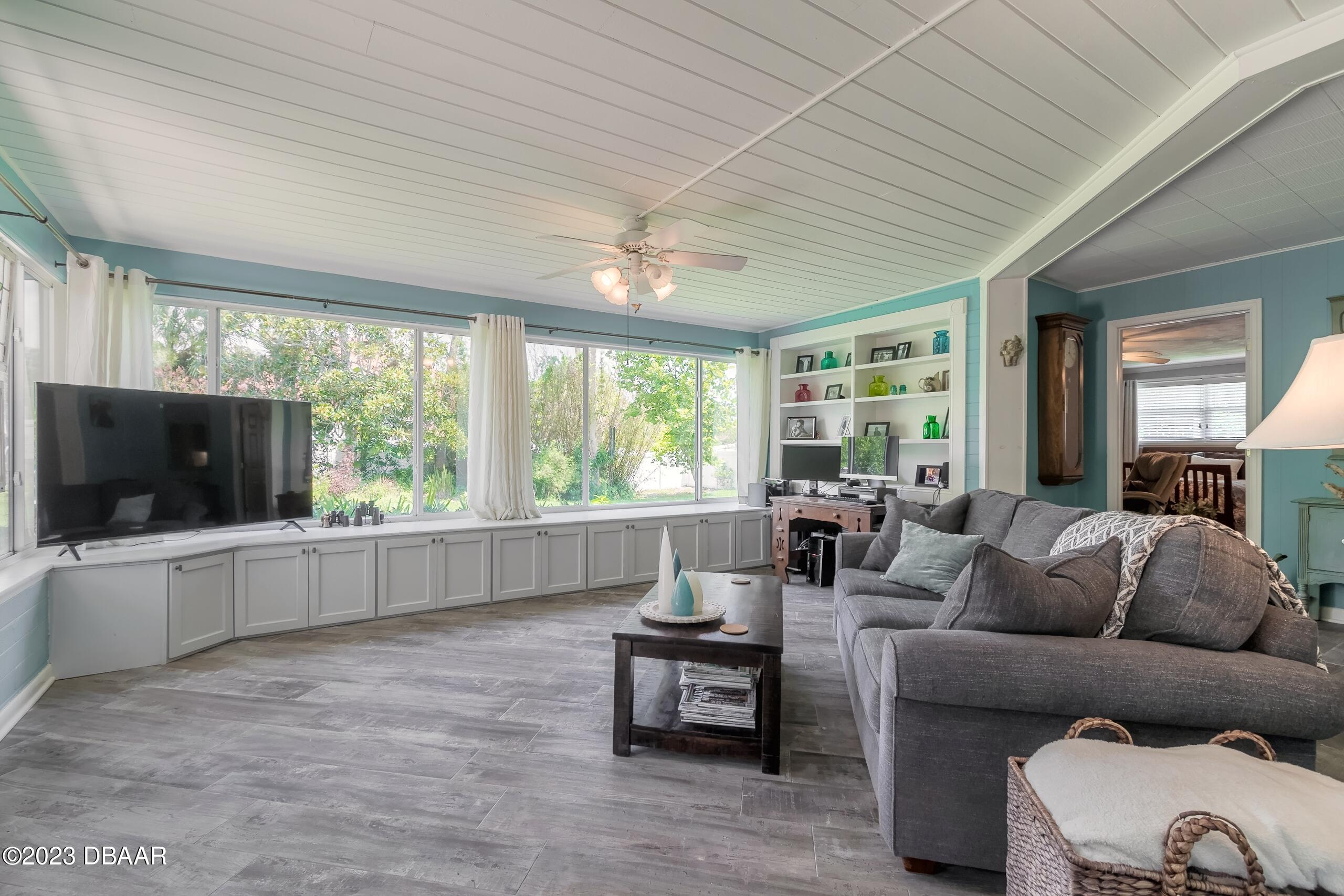 39 Amsden Road Ormond Beach, FL 32176 - Photo 11 of 38 Huge Family Room