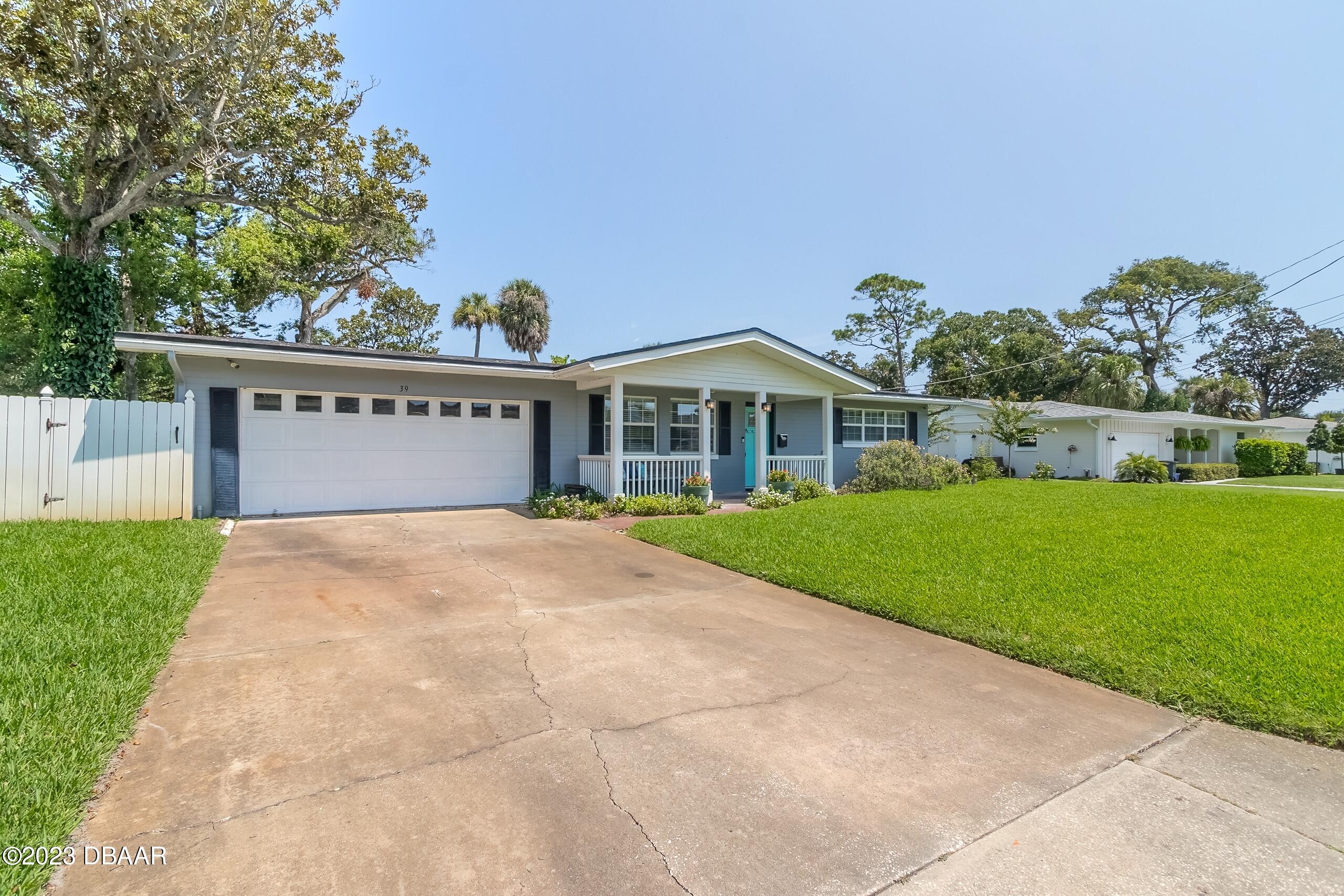 39 Amsden Road Ormond Beach, FL 32176 - Photo 36 of 38 Long Driveway