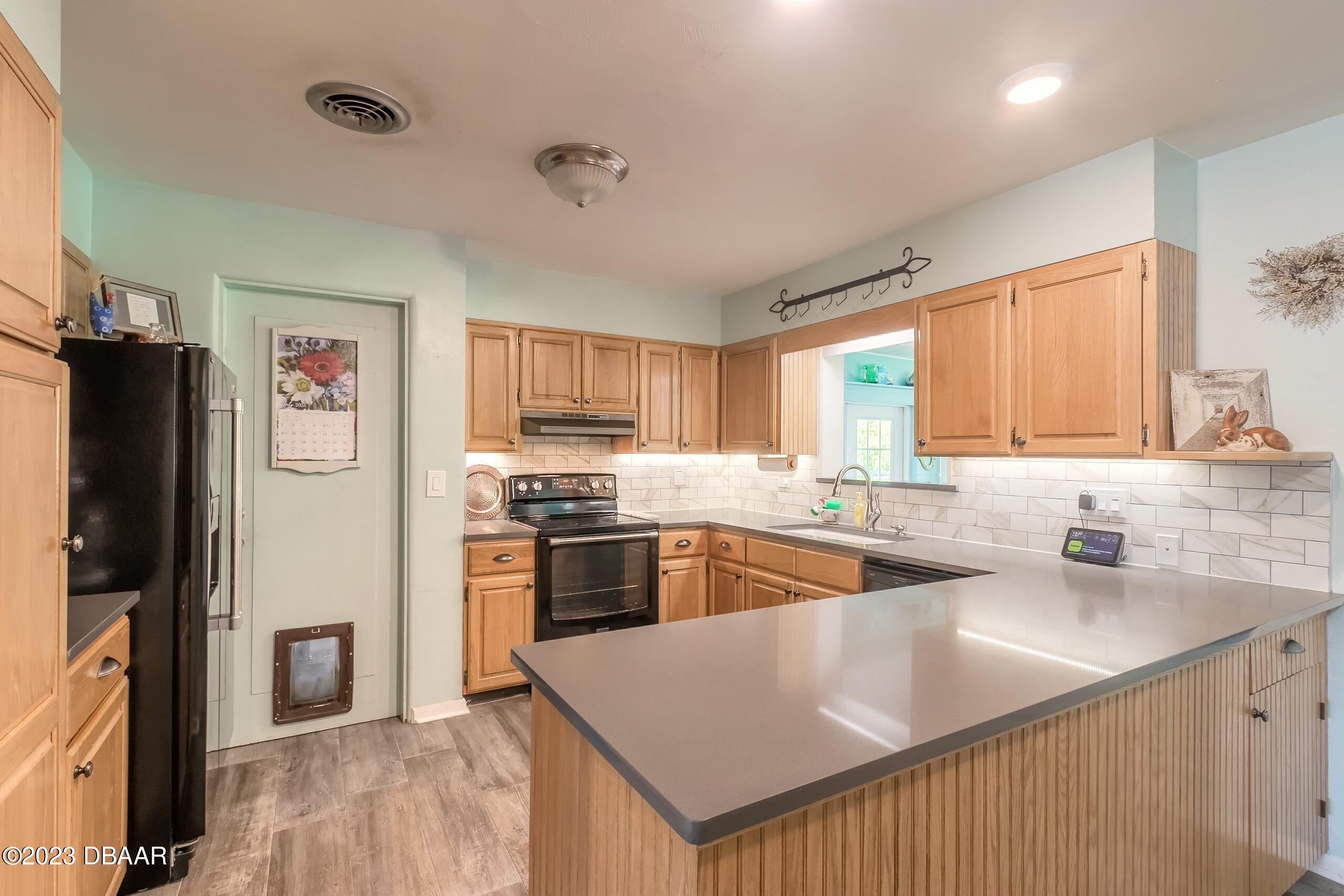 39 Amsden Road Ormond Beach, FL 32176 - Photo 8 of 38 Updated Kitchen