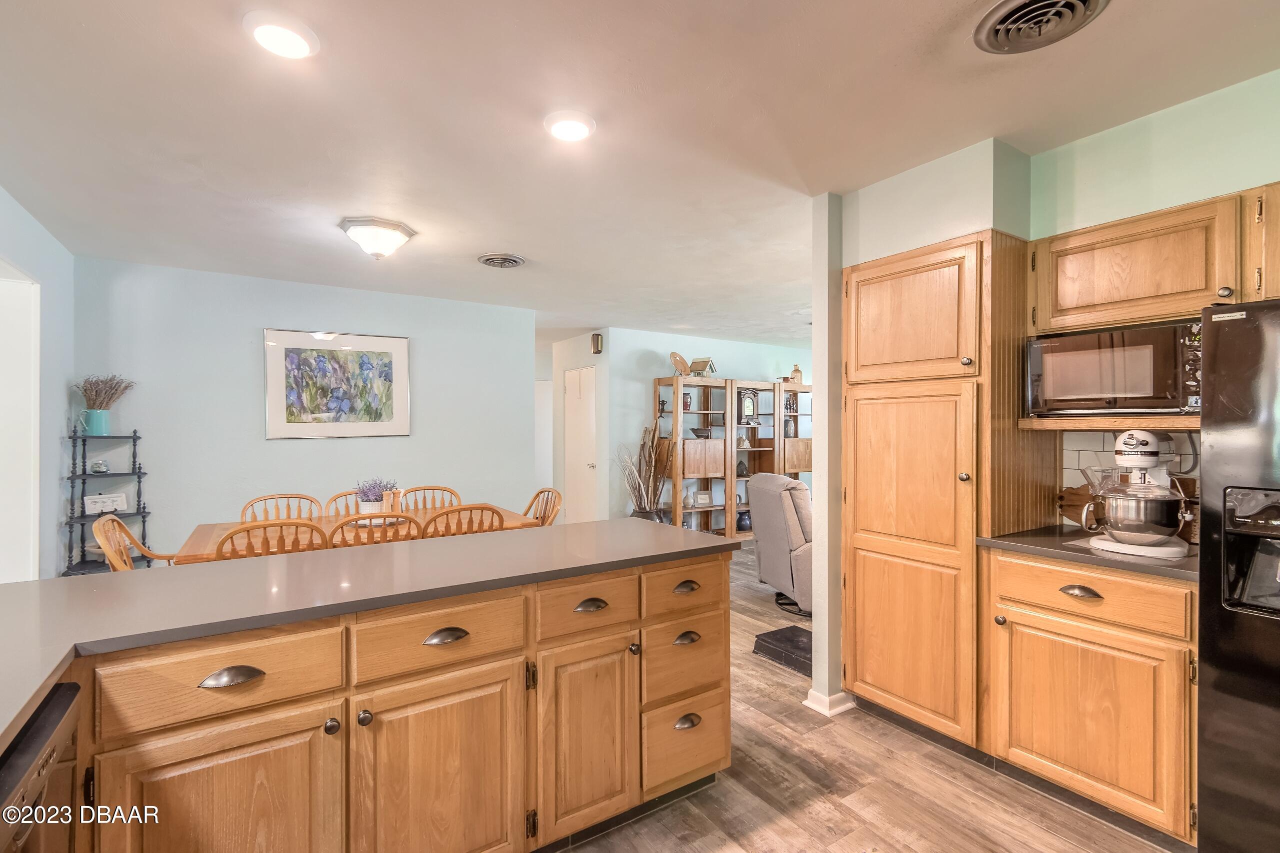 39 Amsden Road Ormond Beach, FL 32176 - Photo 10 of 38 Open to Dining