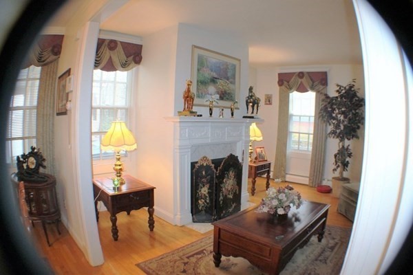 7 Crown Street Worcester, MA 01609 - Photo 13 of 37