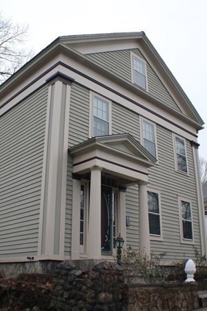 7 Crown Street Worcester, MA 01609 - Photo 2 of 37