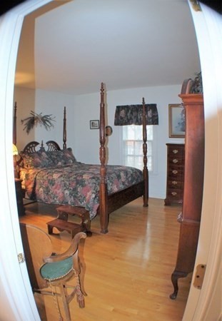 7 Crown Street Worcester, MA 01609 - Photo 29 of 37