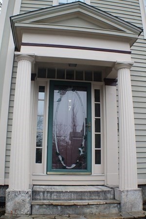 7 Crown Street Worcester, MA 01609 - Photo 3 of 37