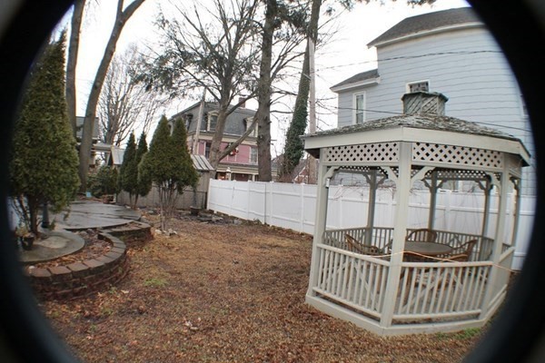 7 Crown Street Worcester, MA 01609 - Photo 35 of 37