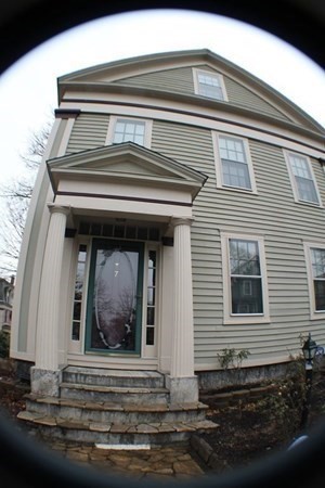 7 Crown Street Worcester, MA 01609 - Photo 8 of 37