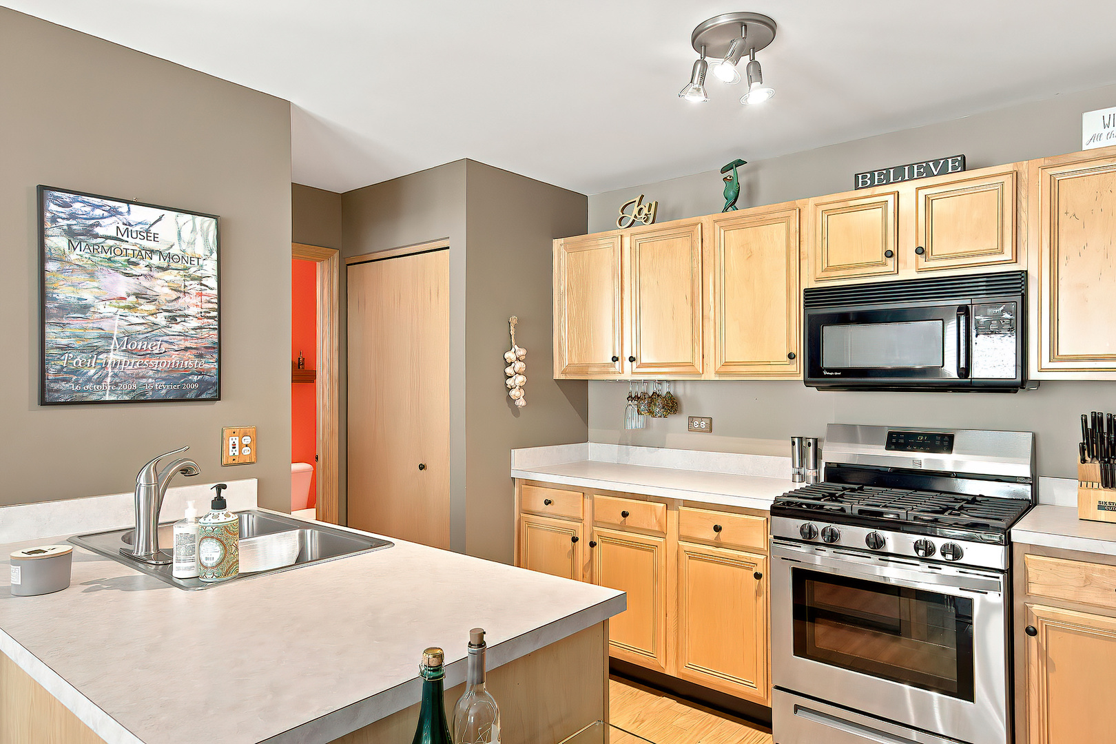 783 Manor Road Crystal Lake, IL 60014 - Photo 7 of 35