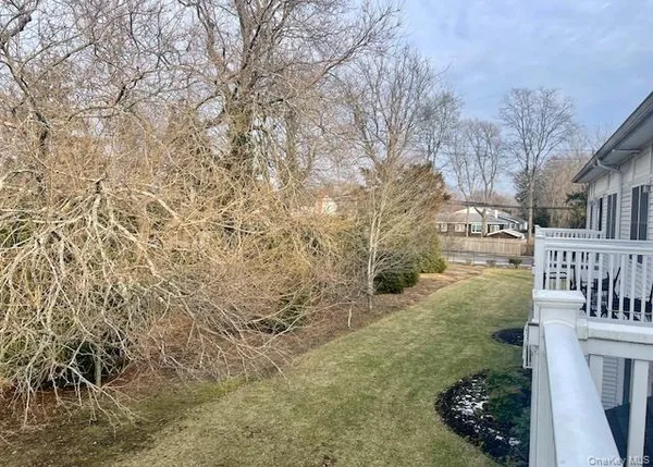 $3,300 | 46 Islip Avenue, Unit 403, Islip, NY 11751