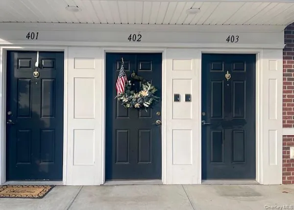 $3,300 | 46 Islip Avenue, Unit 403, Islip, NY 11751