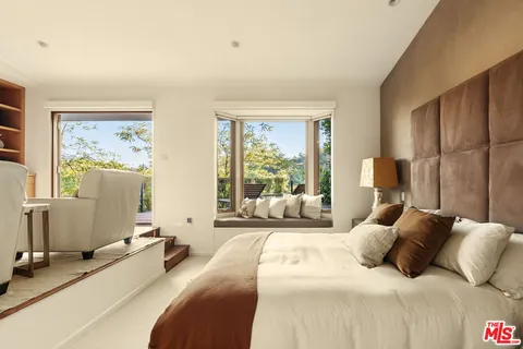 $3,489,000 | 8410 Edwin Drive, Los Angeles, CA 90046