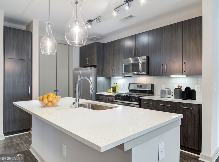 2144 Peachtree Road, Unit 420 Atlanta, GA 30309 - Photo 5 of 37