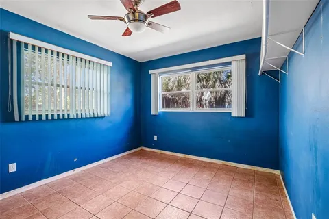 a view of empty room with window
