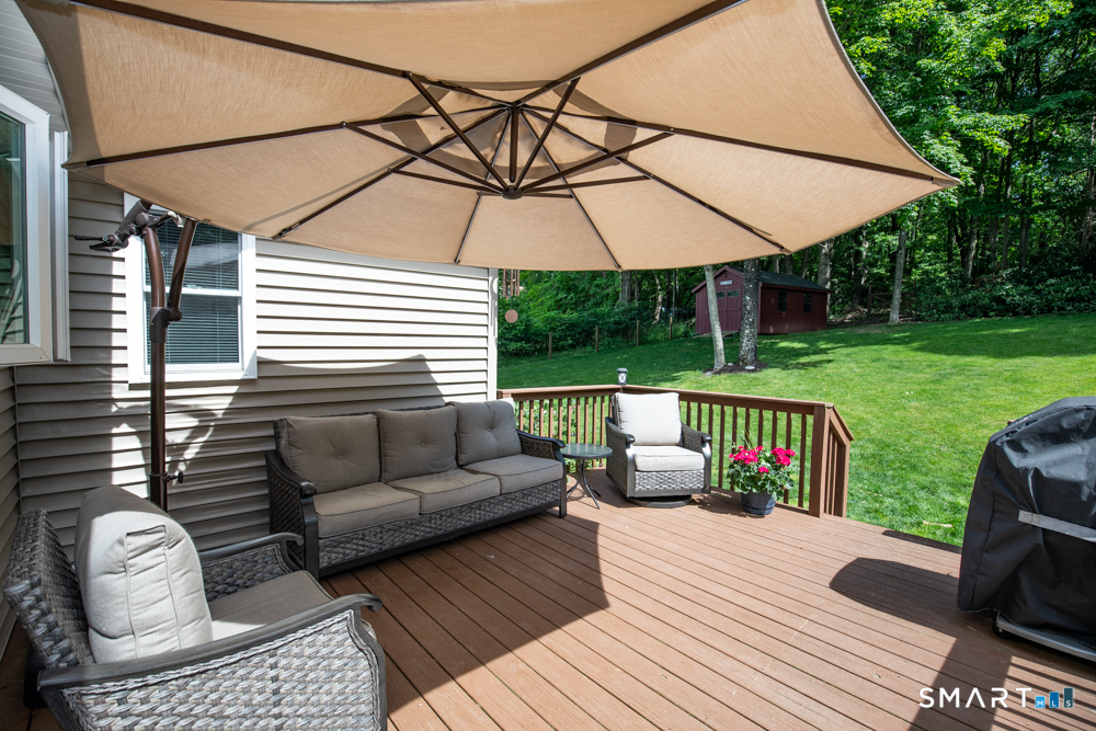 154 Meeting House Hill Road Durham, CT 06422 - Photo 28 of 37 Deck