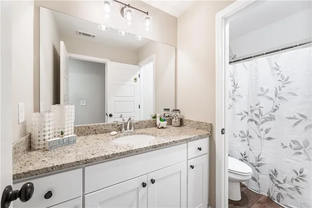 $589,999 | 240 Oakwood Drive, Commerce, GA 30529