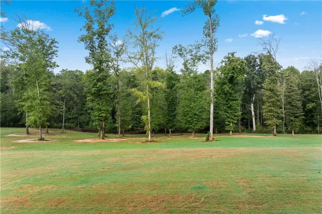 $589,999 | 240 Oakwood Drive, Commerce, GA 30529