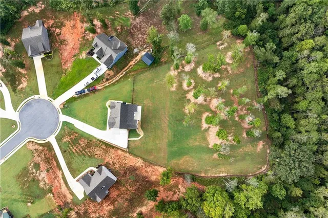 $589,999 | 240 Oakwood Drive, Commerce, GA 30529