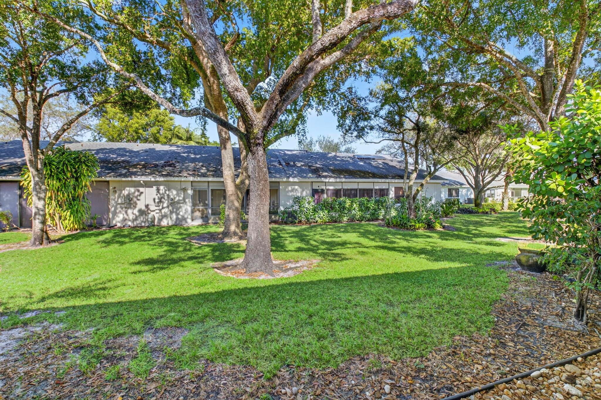 10911 Lake Front Place Boca Raton, FL 33498 - Photo 31 of 46 30-web-or-mls-DSC_4481 (1)