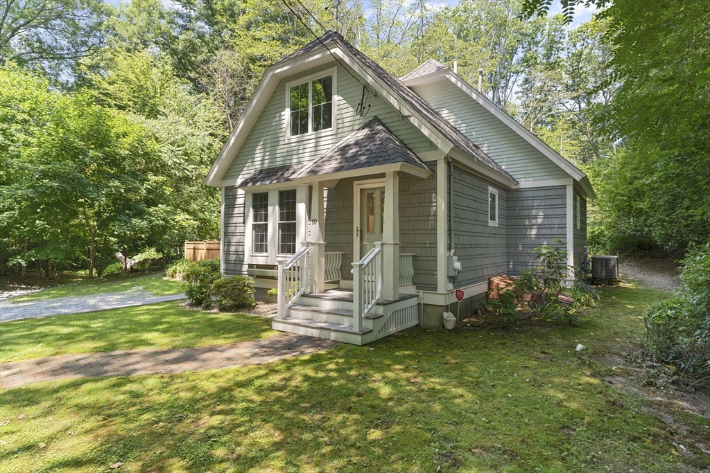 10 Mayflower Path Wayland, MA 01778 - Photo 2 of 33