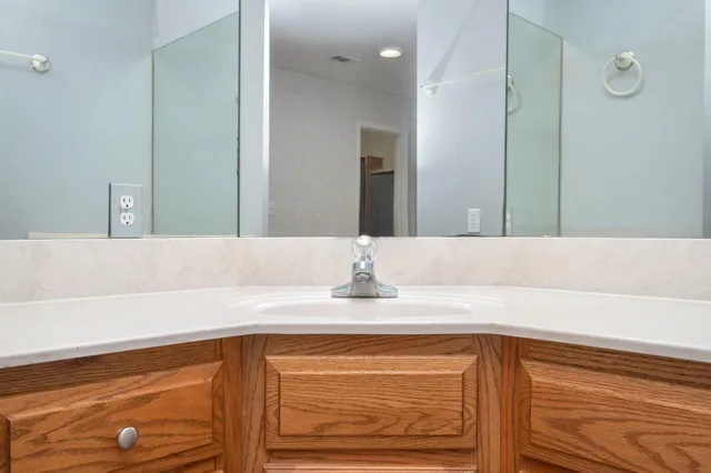 $2,300 | 83 Edgewood Drive, Freeport, FL 32439