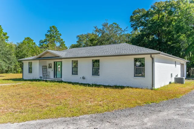 $2,300 | 83 Edgewood Drive, Freeport, FL 32439