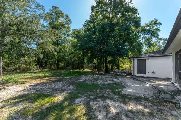 $2,300 | 83 Edgewood Drive, Freeport, FL 32439