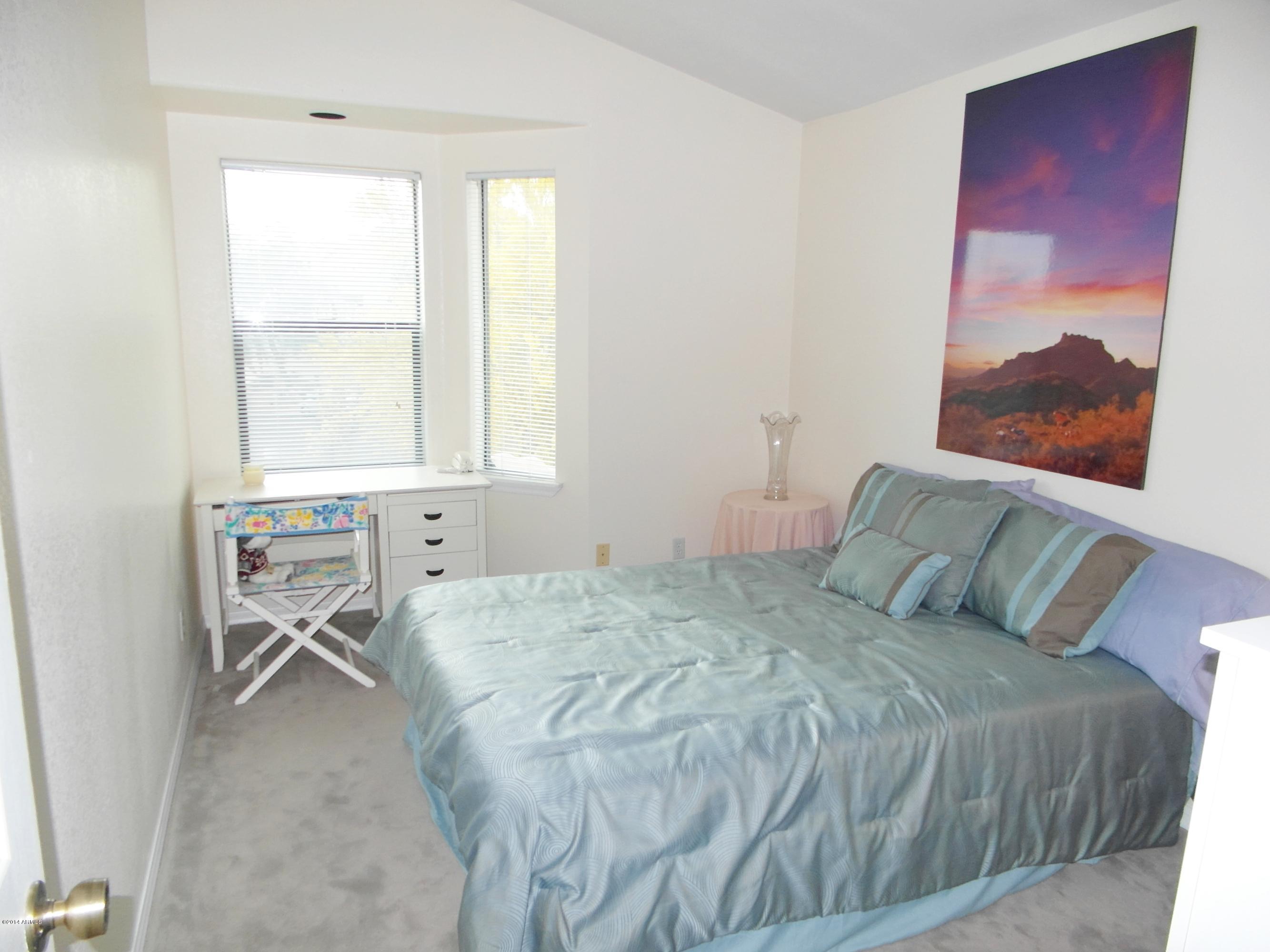 1001 East Griswold Road, Unit 35 Phoenix, AZ 85020 - Photo 29 of 39 Bedroom 3