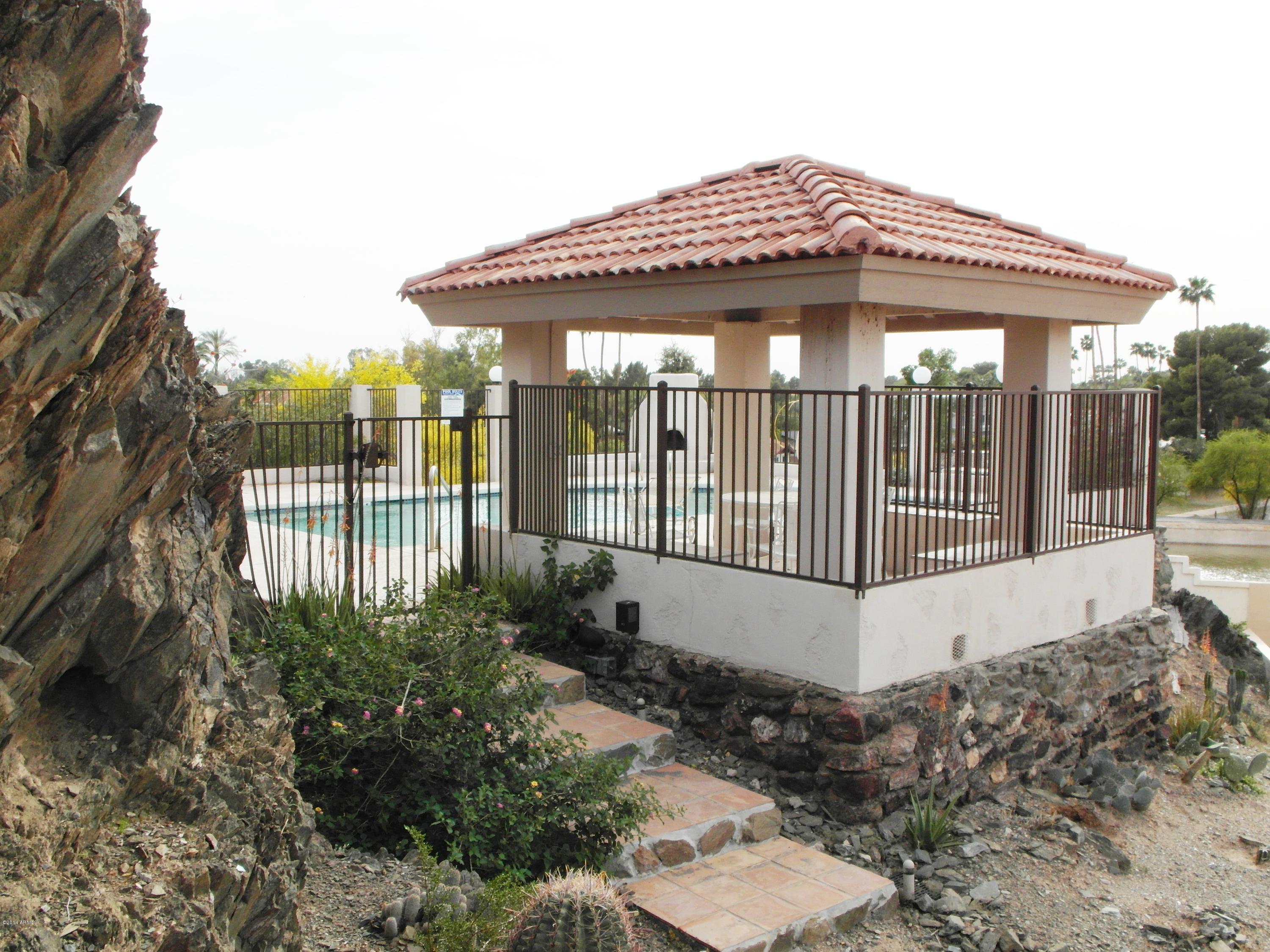 1001 East Griswold Road, Unit 35 Phoenix, AZ 85020 - Photo 38 of 39 Pool Gazebo
