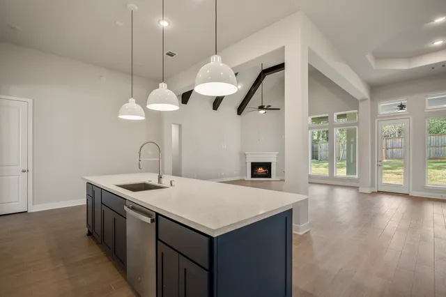 $649,990 | 320 Magnolia Bloom Court, Willis, TX 77318