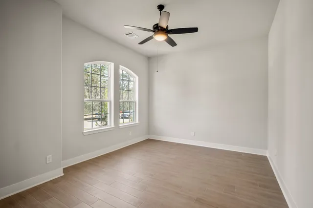 $649,990 | 320 Magnolia Bloom Court, Willis, TX 77318