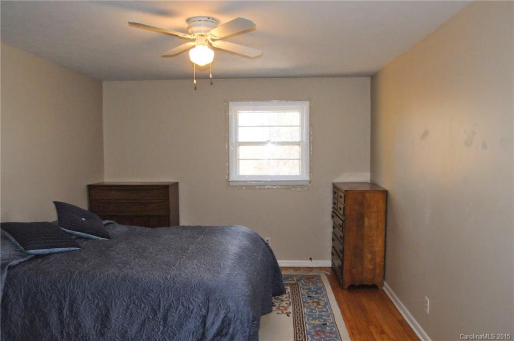 63 Tuttle Road Hendersonville, NC 28792 - Photo 12 of 23 Gallery Image 12