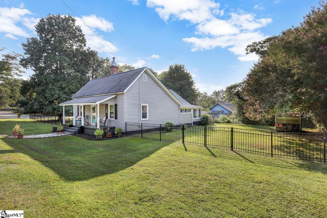206 Front Street Easley, SC 29640 - Photo 4 of 35 Gallery Image 4