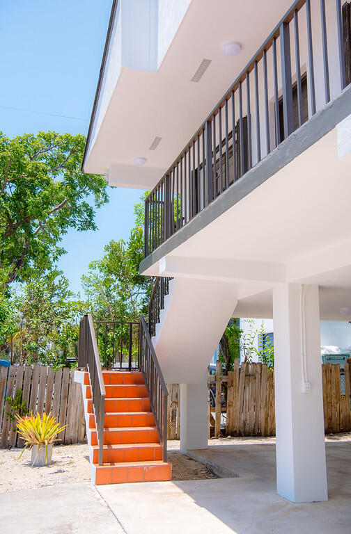 414 Coconut Drive Key Largo, FL 33037 - Photo 4 of 36 a view of outdoor space deck and living room