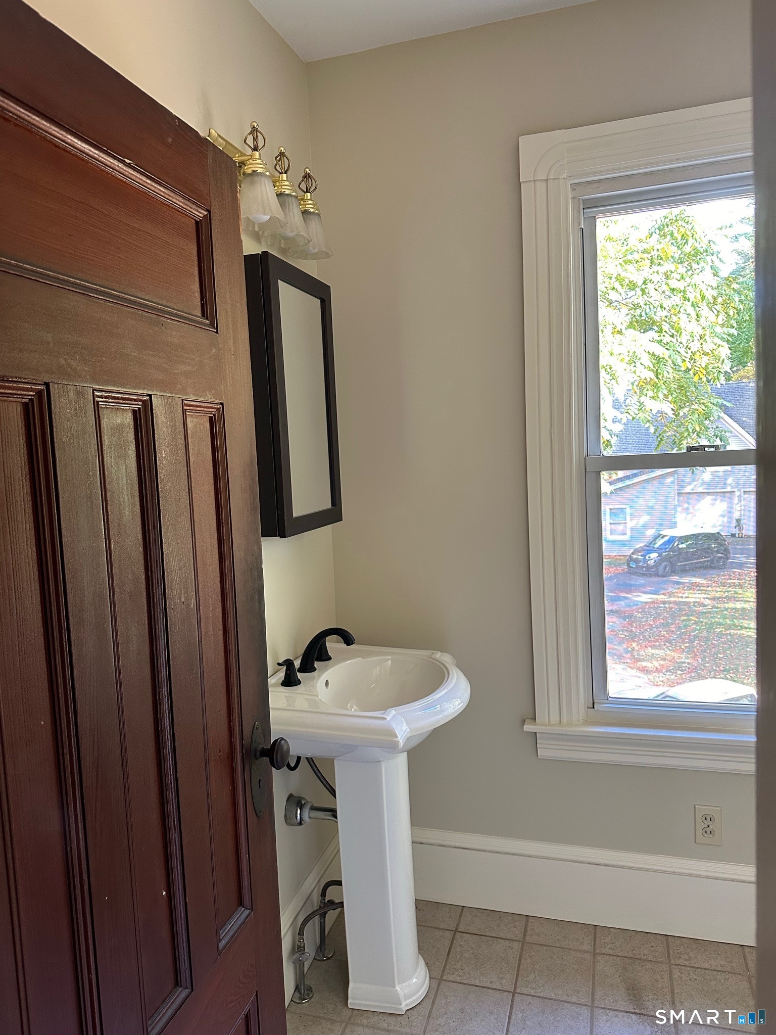380 North Main Street Suffield, CT 06078 - Photo 16 of 23 Second floor bathroom.