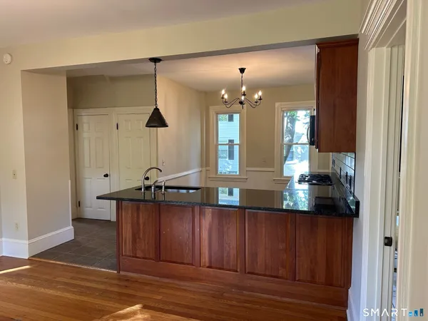 $3,750 | 380 North Main Street, Suffield, CT 06078