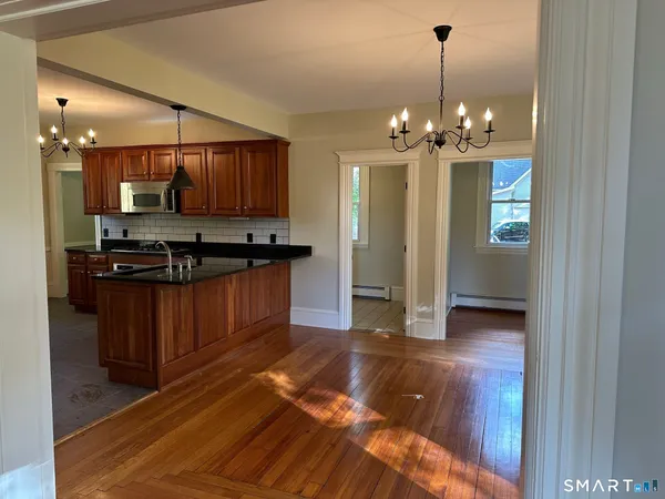 $3,750 | 380 North Main Street, Suffield, CT 06078