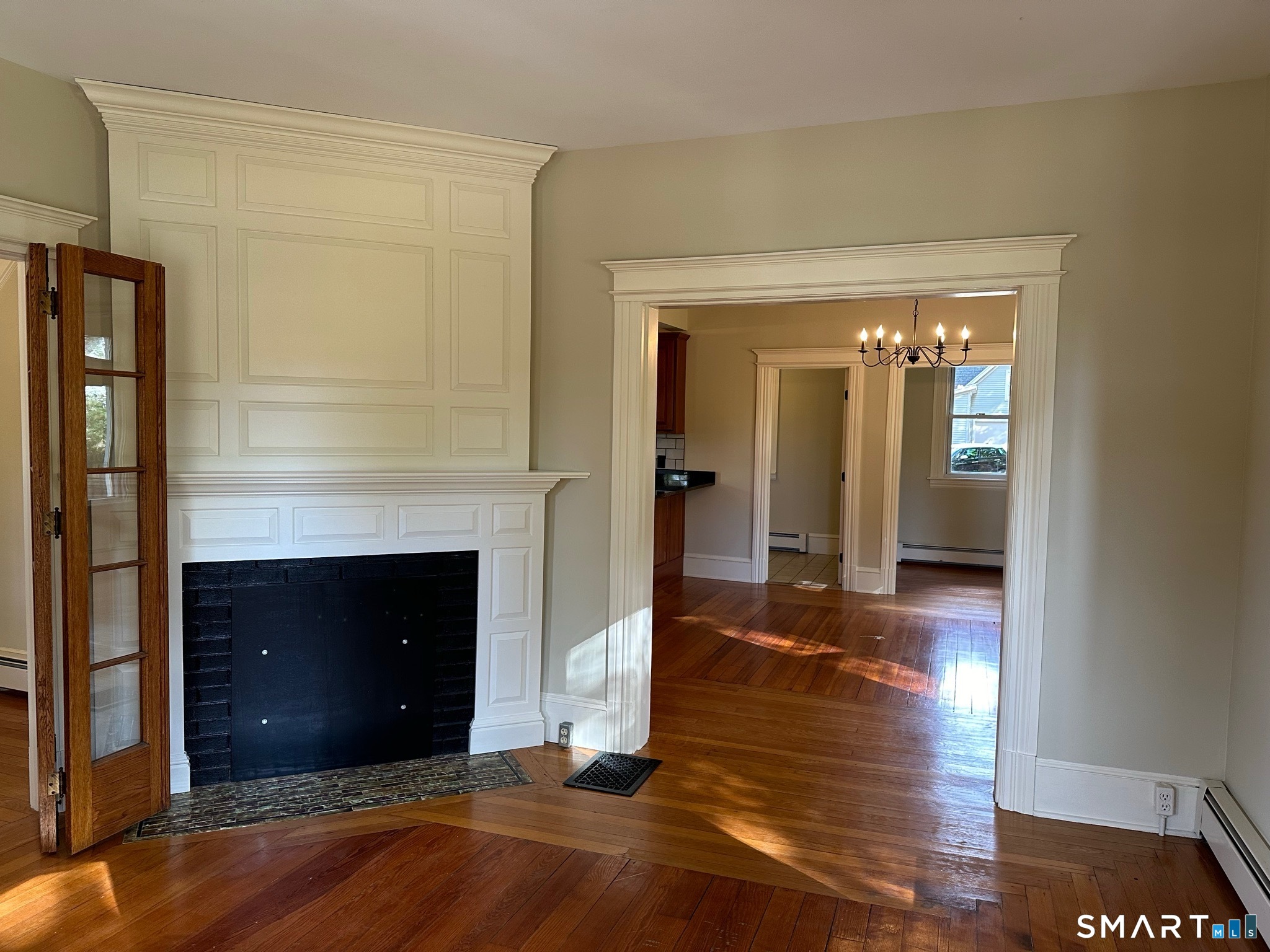 380 North Main Street Suffield, CT 06078 - Photo 8 of 23