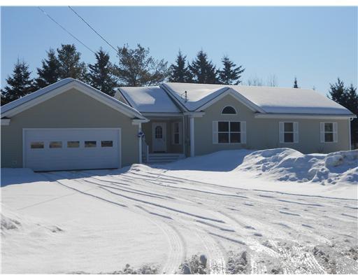 15 Fords Lane Mapleton, ME 04757 - Photo 1 of 12 Exterior Front.