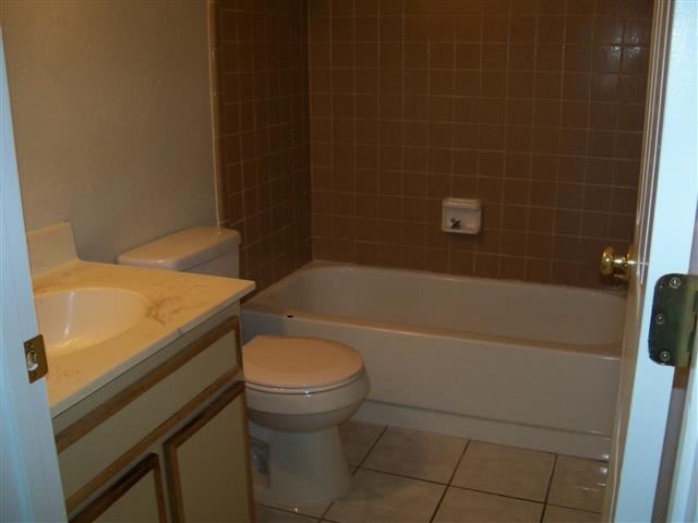 1296 High Road Tallahassee, FL 32304 - Photo 4 of 11