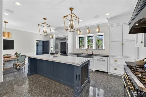 $4,850,000 | 5795 Lindell Boulevard, St. Louis, MO 63112