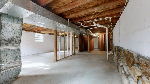 $340,000 | 1135 West Mink Branch Road, Waynesboro, TN 38485